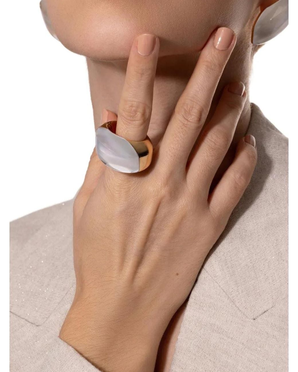 Vhernier White Aladino Rock Crystal And Mother Of Pearl Ring