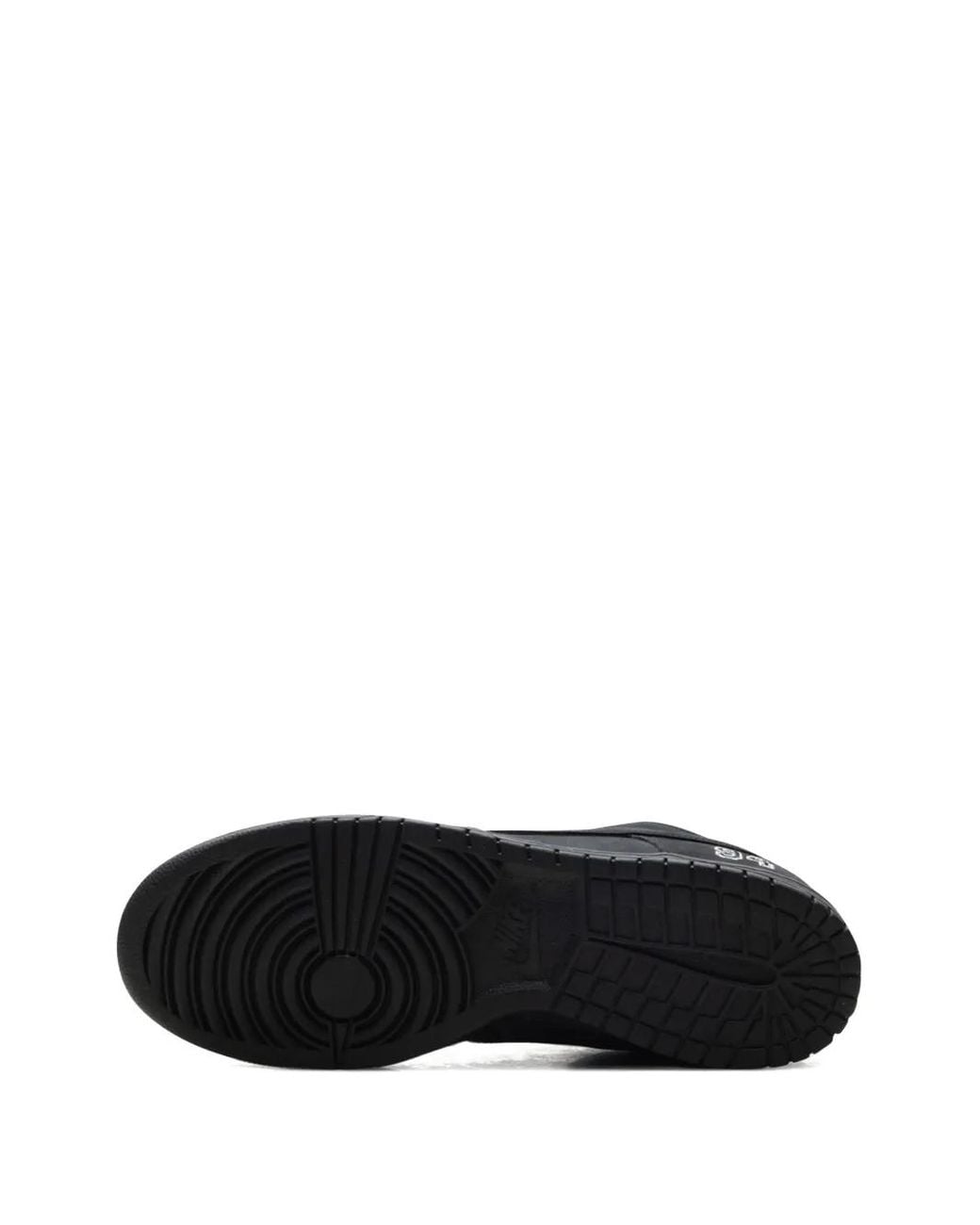Nike Black Sb Dunk Low "Supreme for men