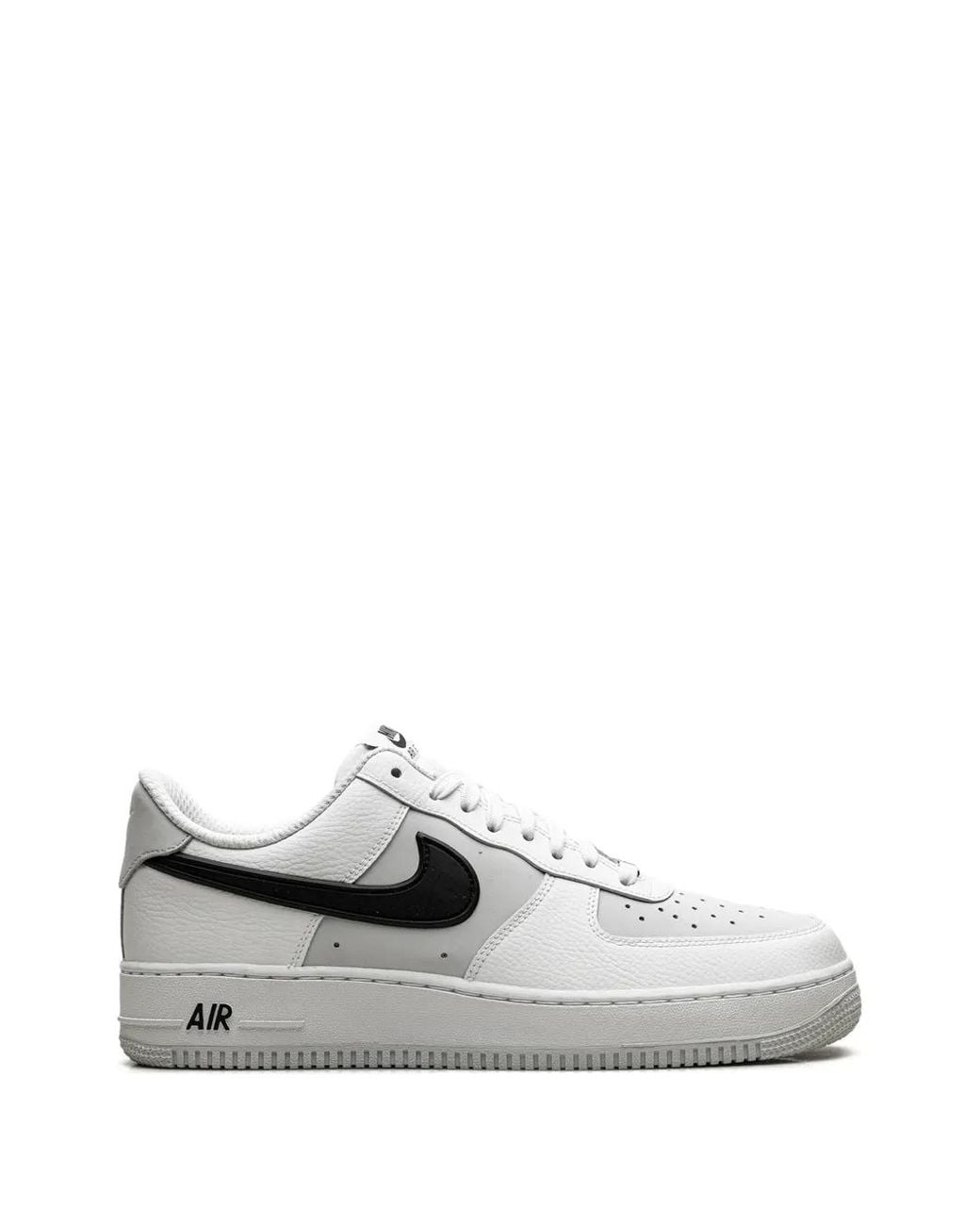 Nike White Air Force 1 Low '07 Lv8 Sneakers for men