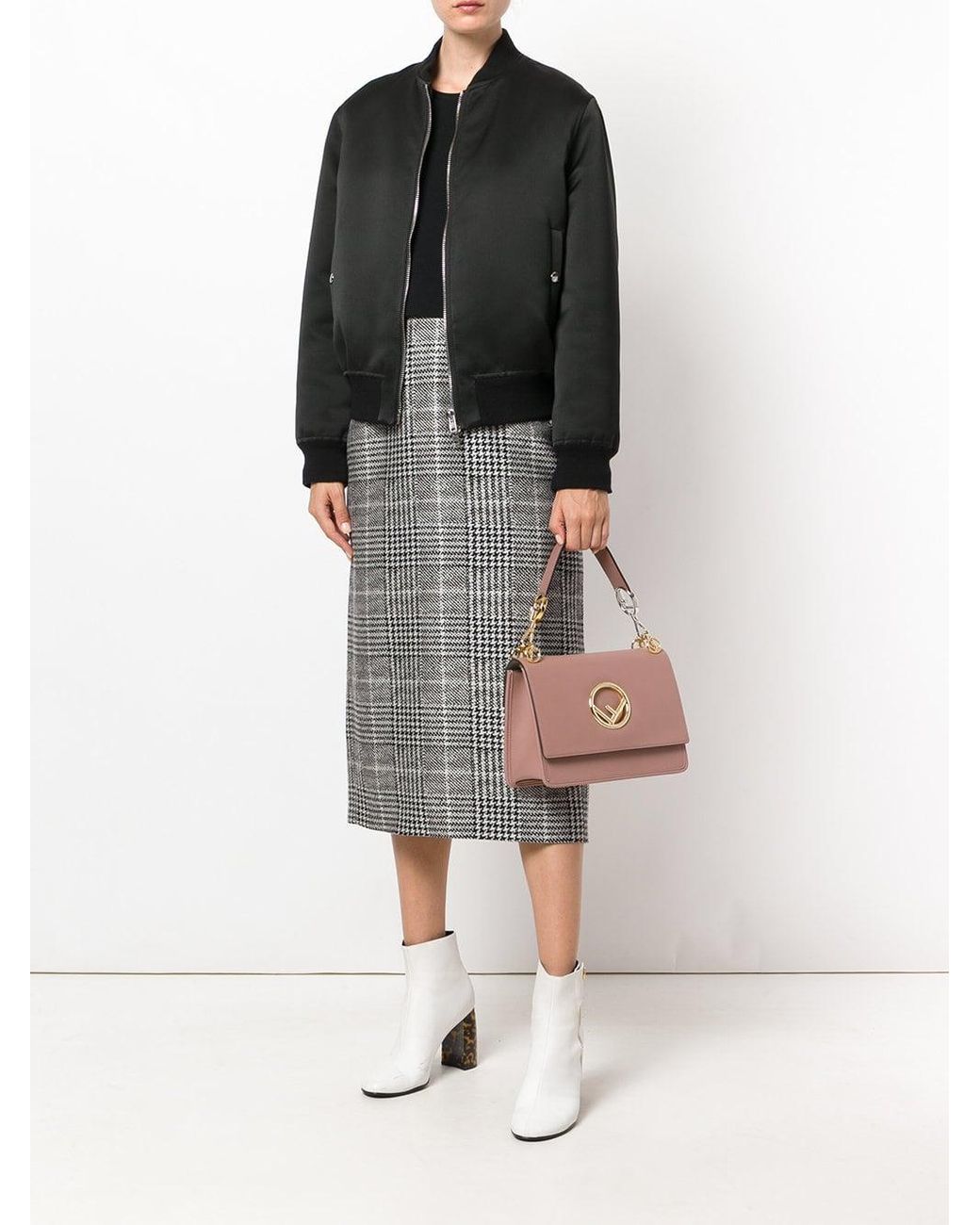 Fendi kan shop i pink