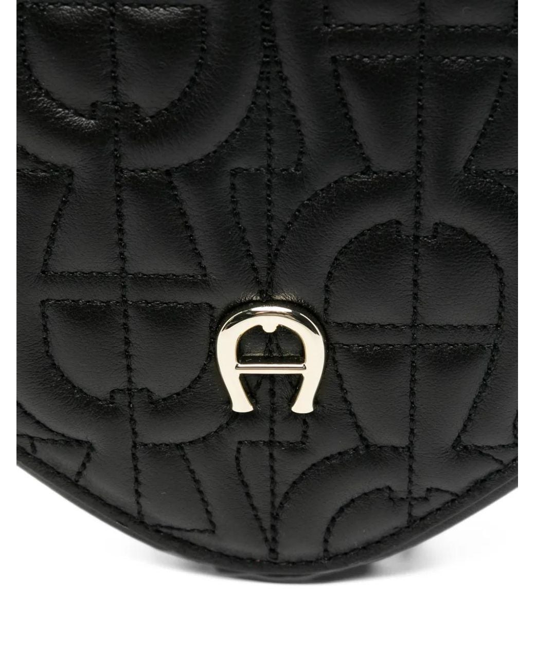 Aigner White Fashion Quilted Heart-Shaped Shoulder Bag