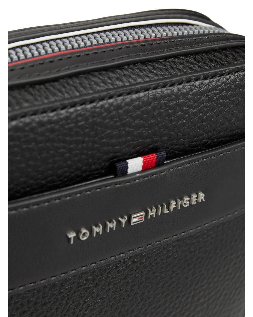 Tommy Hilfiger Black Grained-Leather Logo-Plaque Messenger Bag for men