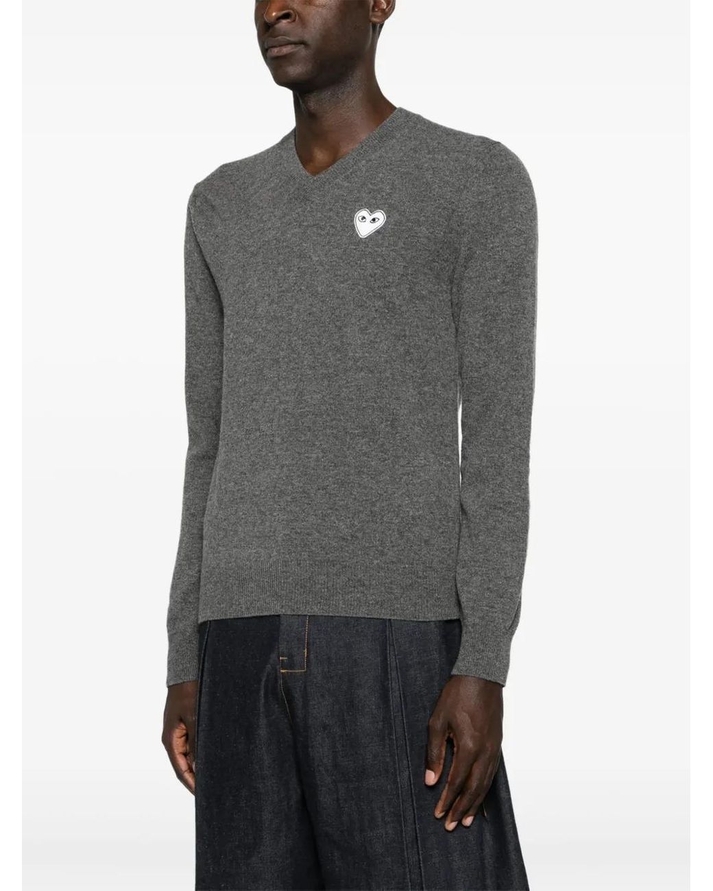 COMME DES GARÇONS PLAY Gray Pullover Mit Herz-Patch