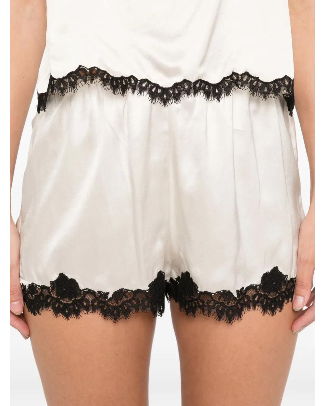 Doen White Iona Lace-Trim Shorts