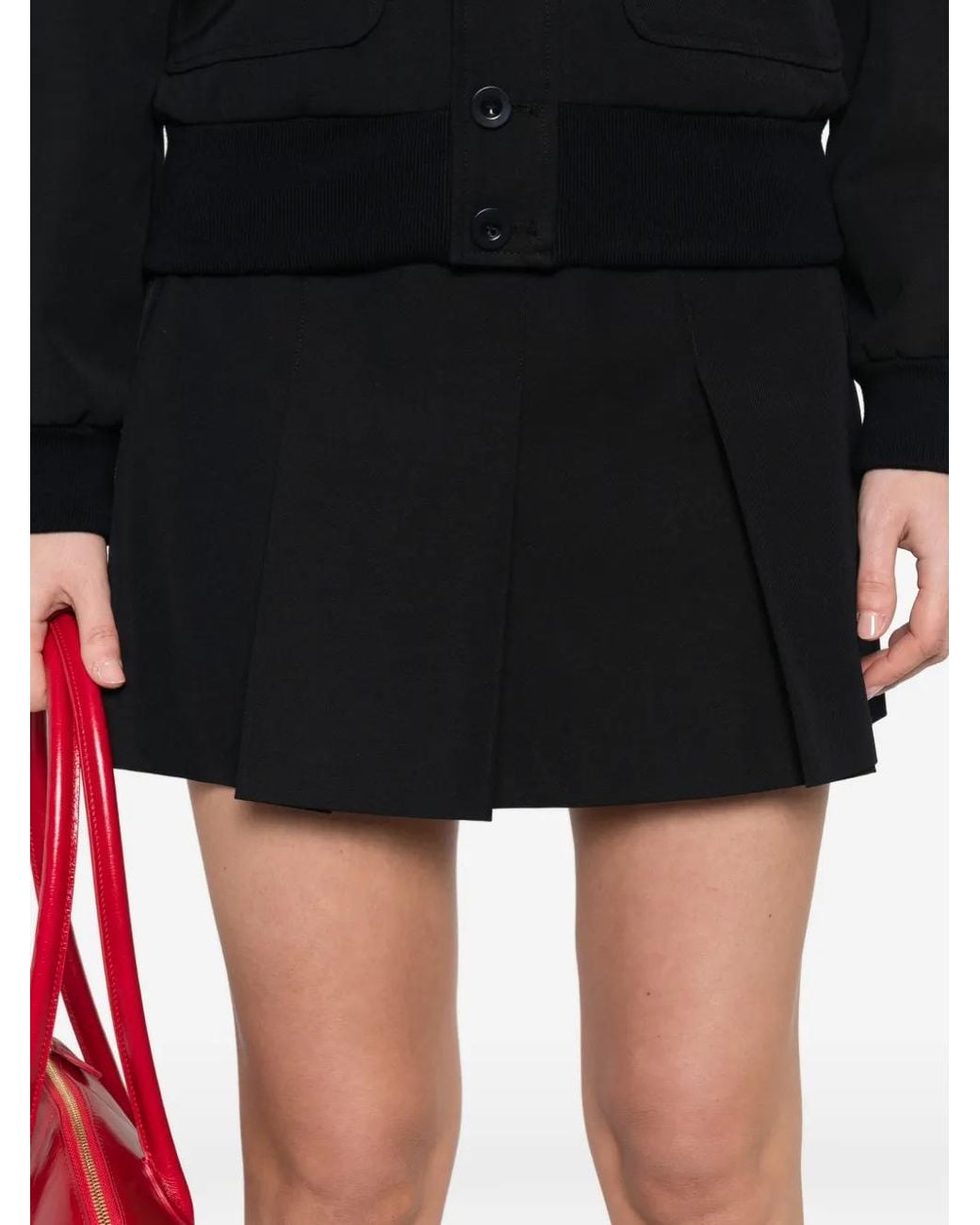A.P.C. Korte Rok in het Black