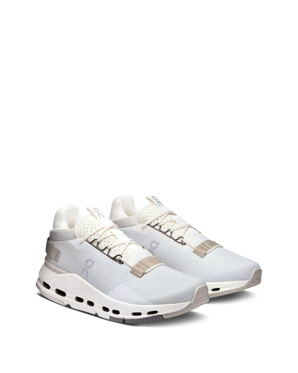 On Shoes White Running Cloudnova 2 Trainers