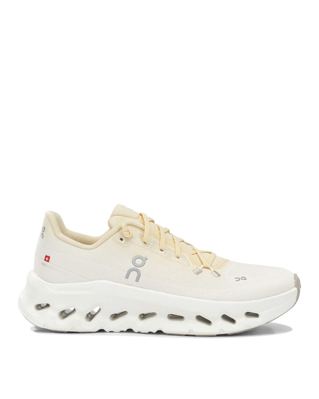 On Shoes White "Cloudtilt" Low-Top Sneakers