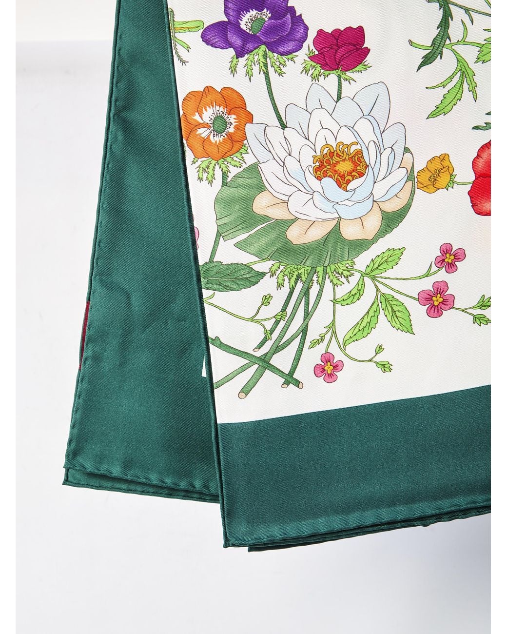Gucci Multicolor Flora Print Carrã