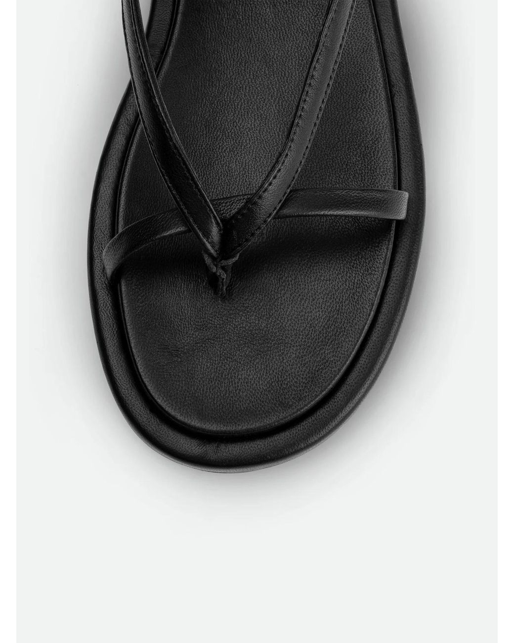 Poeve Black Leather Flip-Flop Sandal
