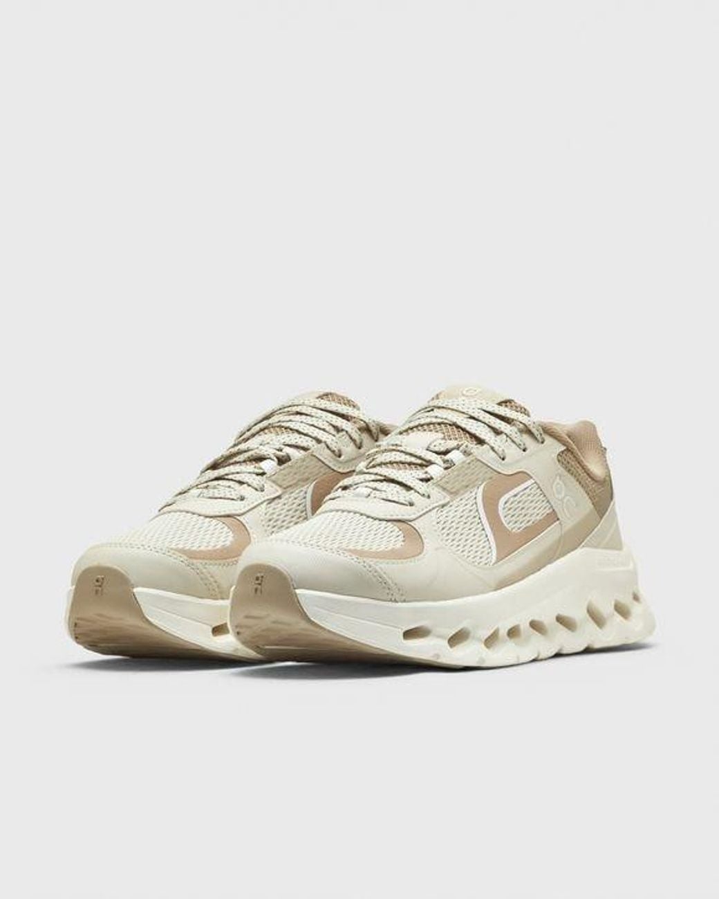 On Shoes White Cloudtilt Arc M for men