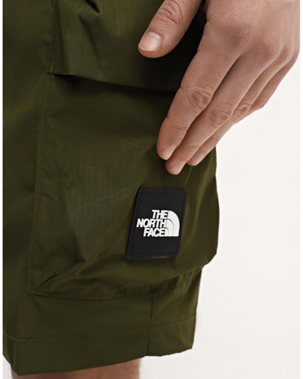 The North Face Green Nse Cargo Pocket Shorts for men