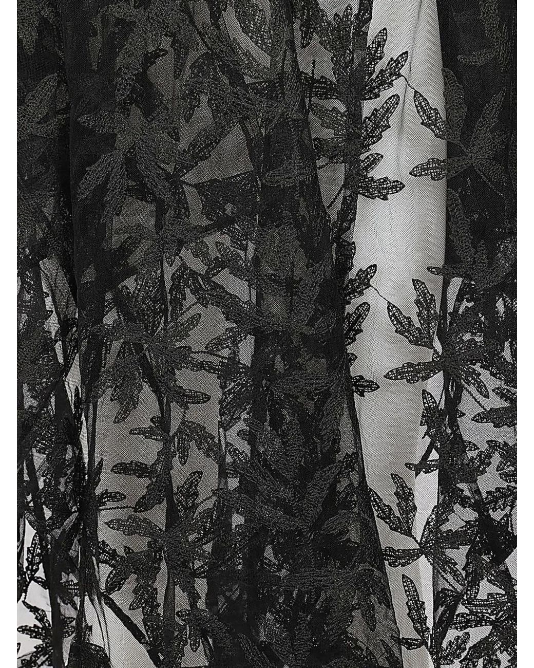 Moyuru Black Embroidered Long Jacket