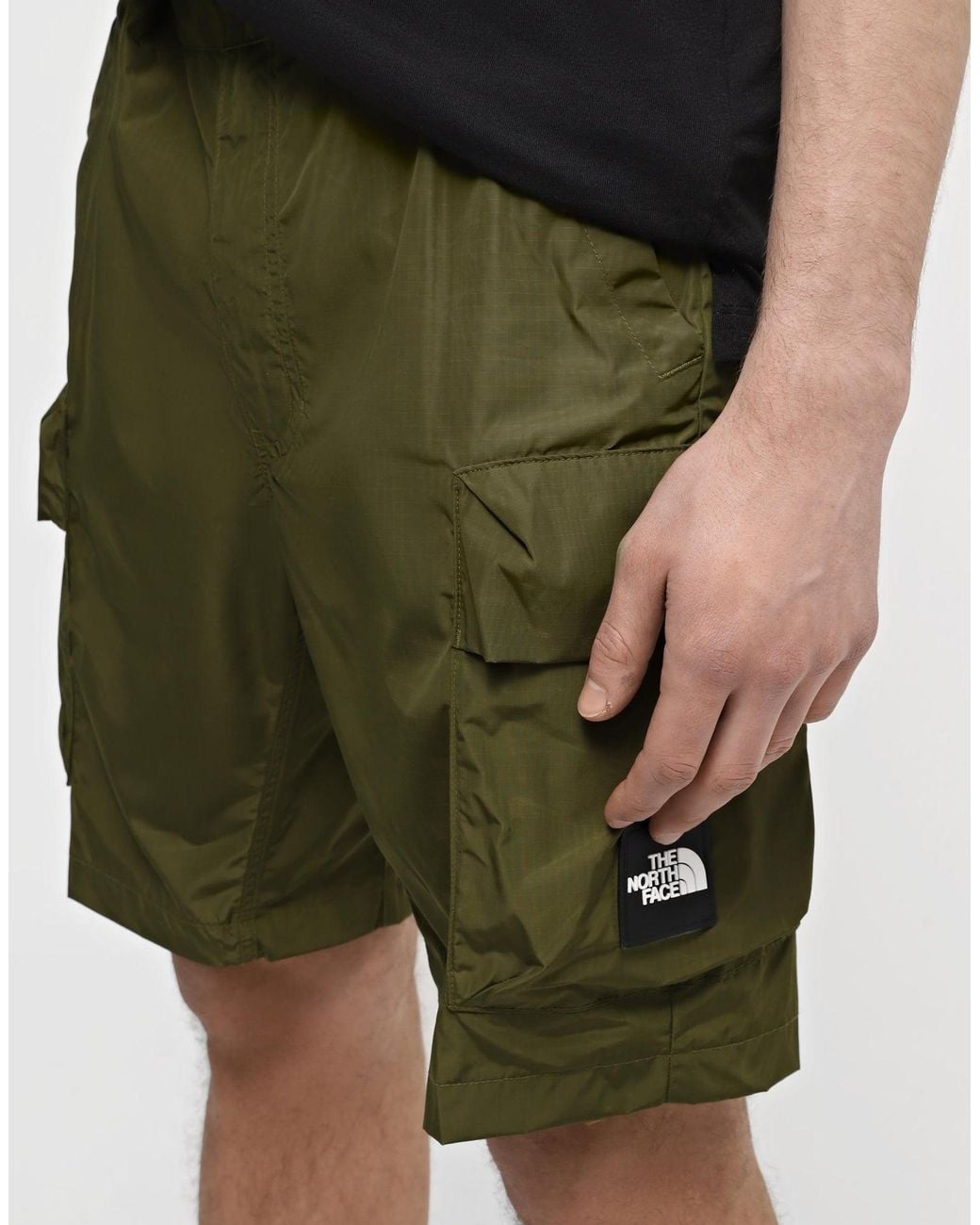 The North Face Green Nse Cargo Pocket Shorts for men