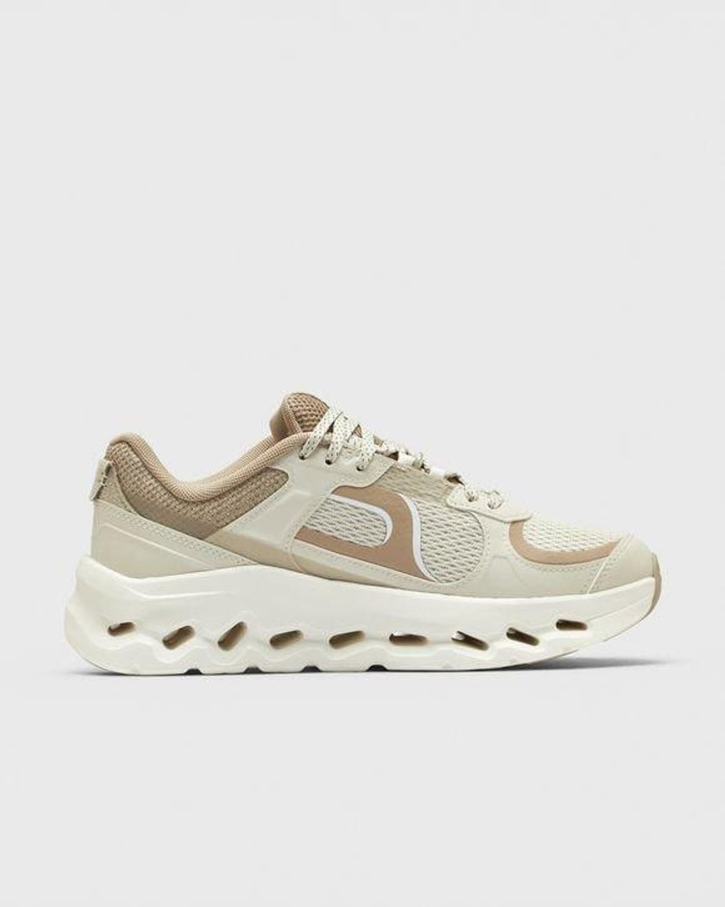 On Shoes White Cloudtilt Arc M for men