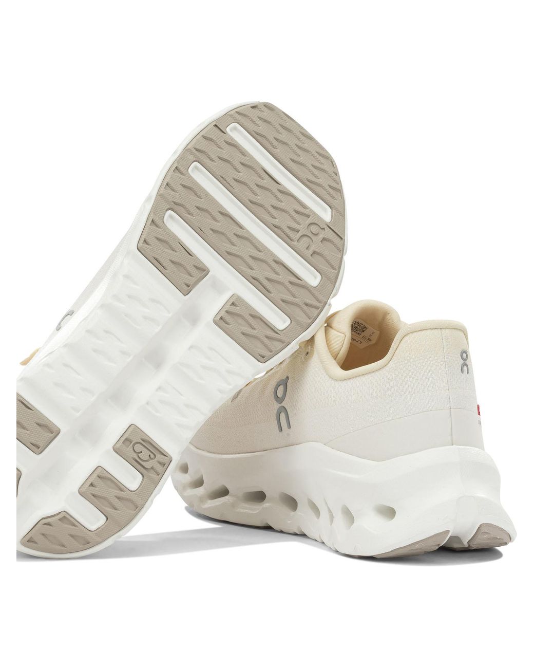 On Shoes White "Cloudtilt" Low-Top Sneakers