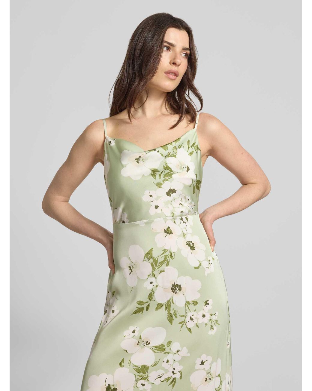 Vila Midi-Jurk in het Green