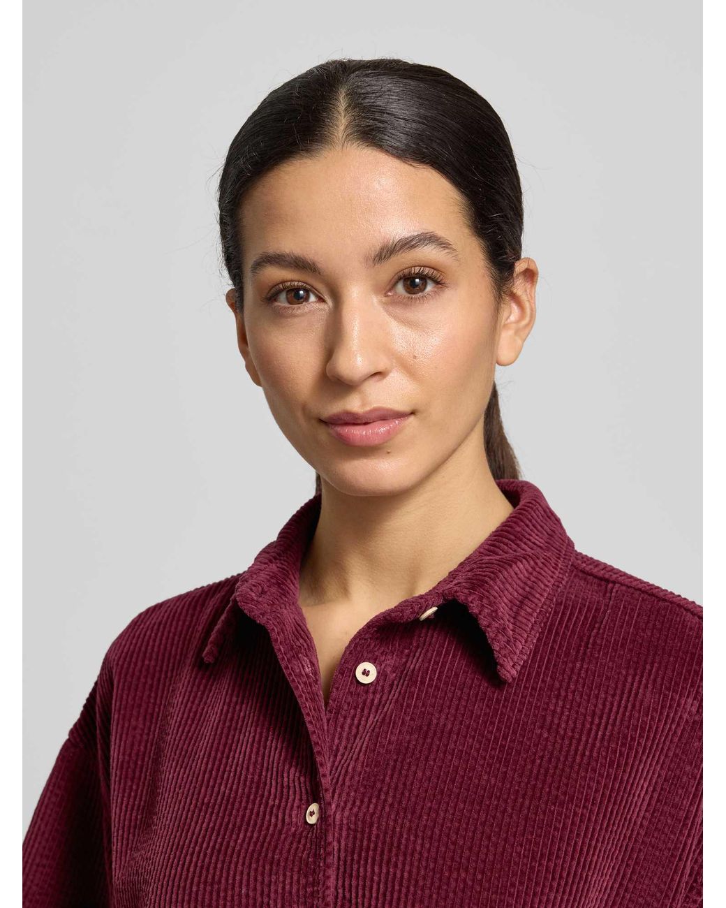 American Vintage Kort Overhemdblouse Met Knoopsluiting Model 'Padow' in het Red