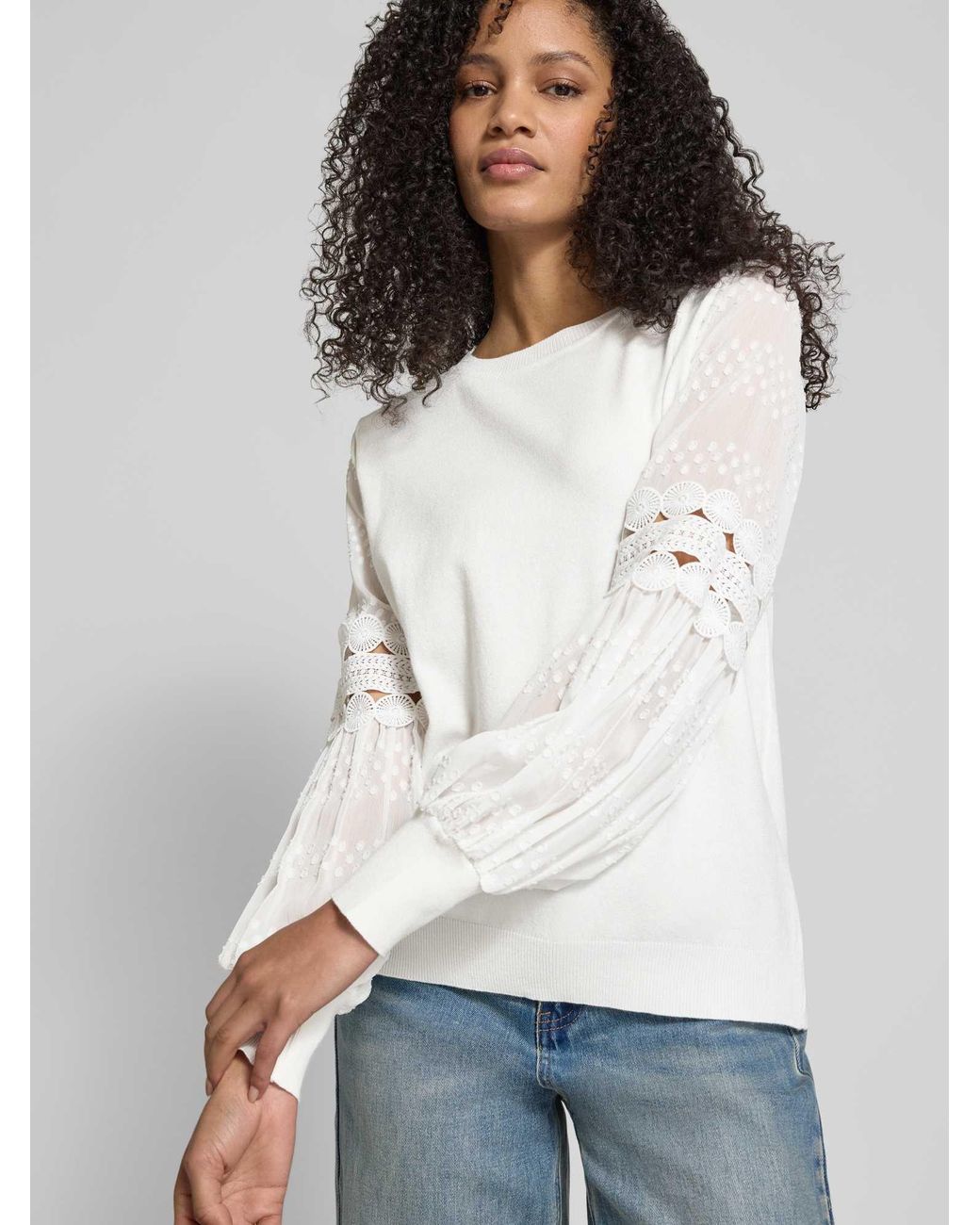 Apricot Gebreide Pullover Van Viscose Met Semi-Transparante Mouwen in het White