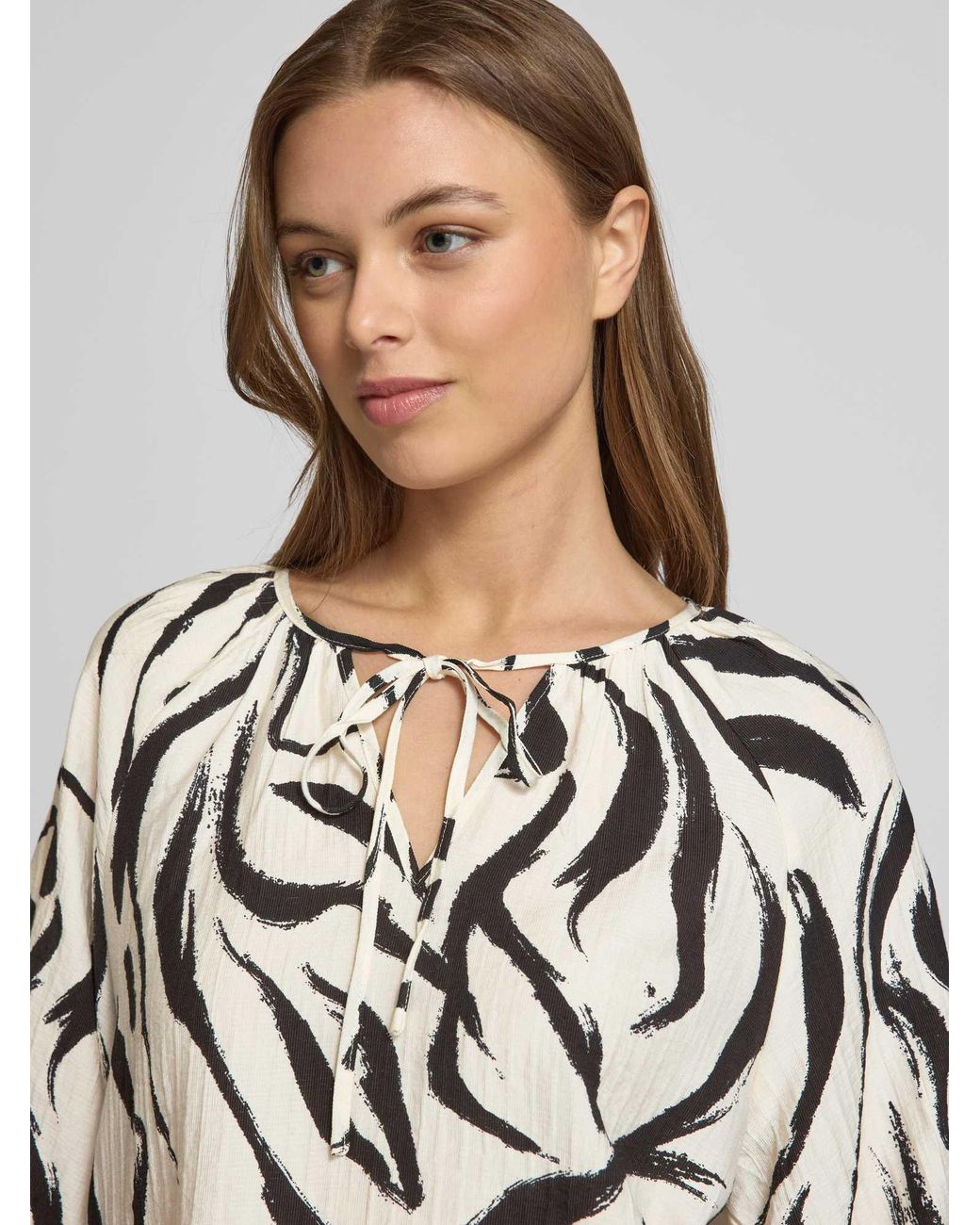 Vila Relaxed Fit Blouse Met Druppelvormige Hals in het Multicolor