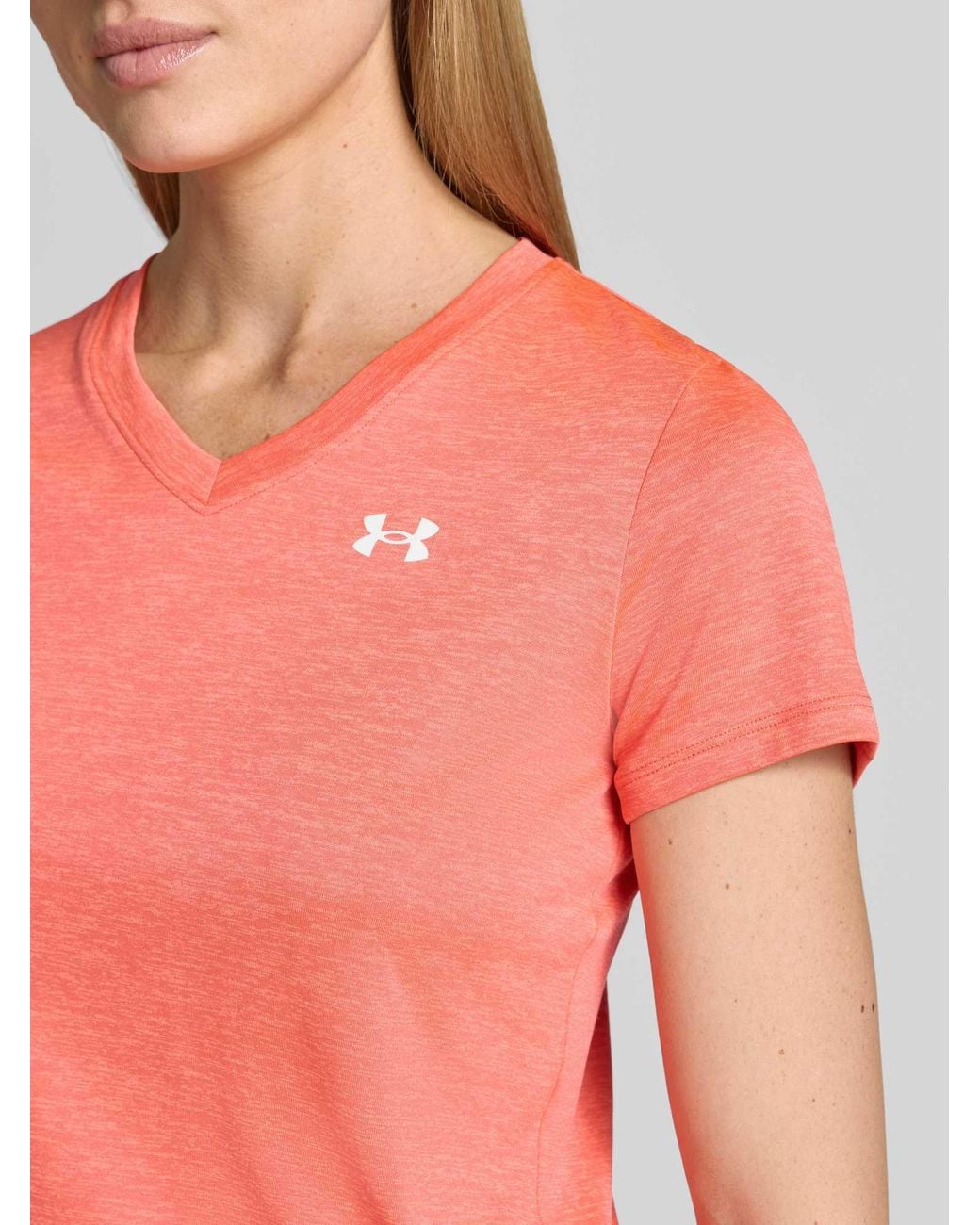 Under Armour T-Shirt Met V-Hals En Logo in het Pink