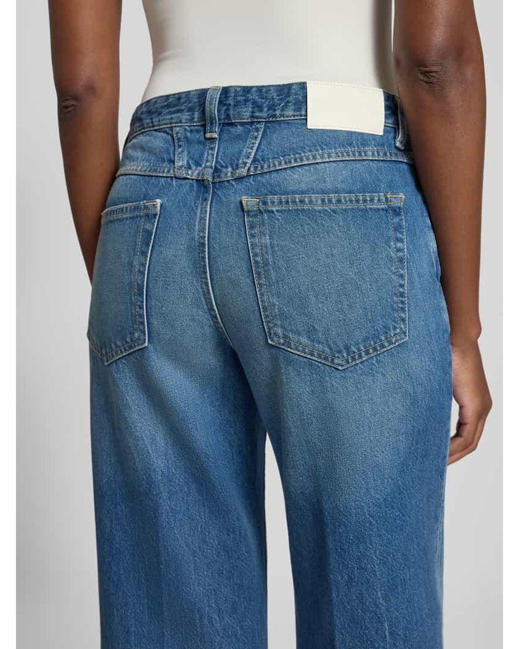 Closed Blue Flared Fit Jeans mit Logo-Patch