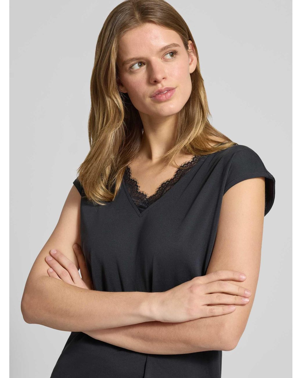 Pieces Relaxed Fit T-Shirt Van Modalmix Model 'Kamala Lace' in het Black