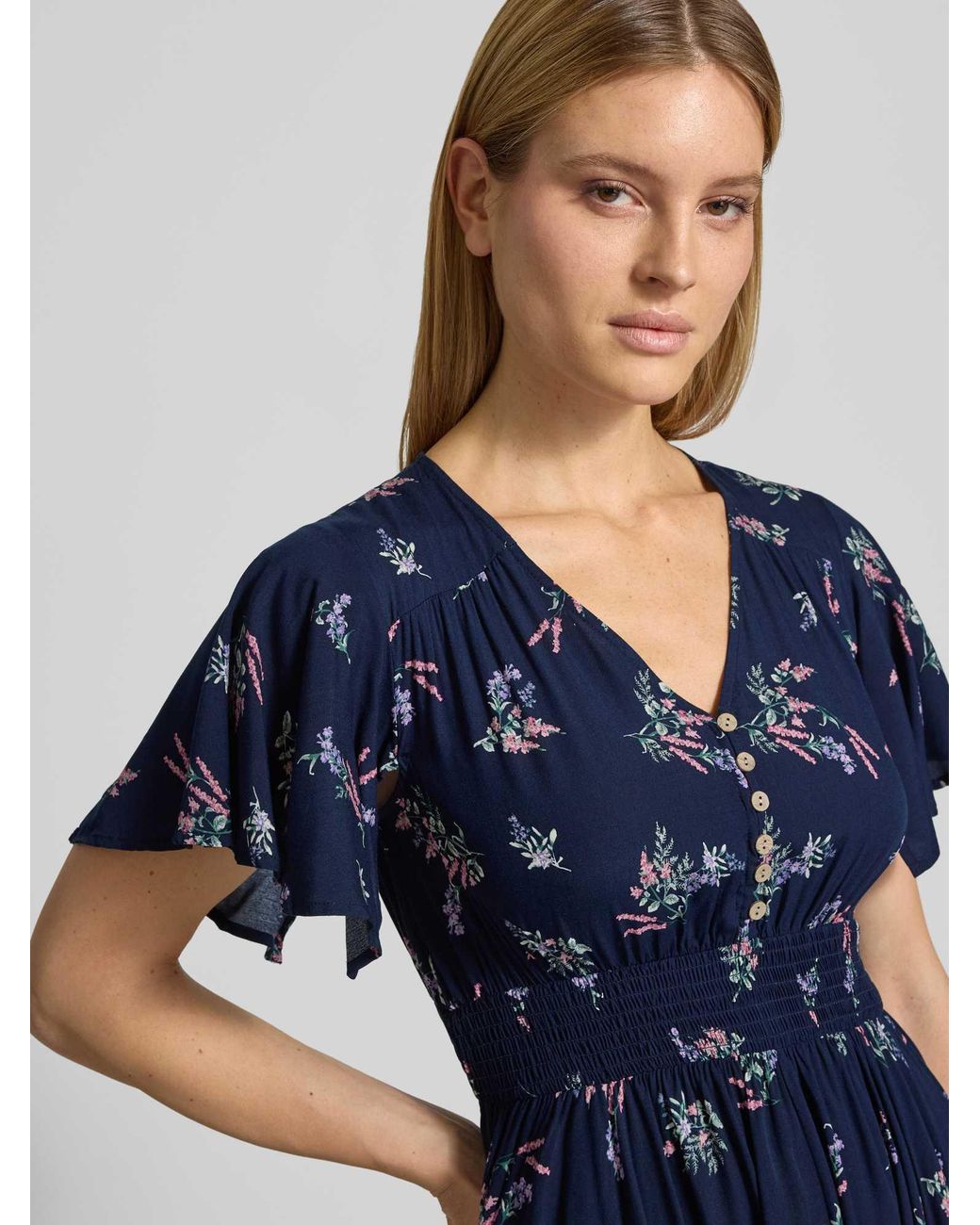 Apricot Knie-Lange Jurk Van Viscose Met V-Hals in het Blue