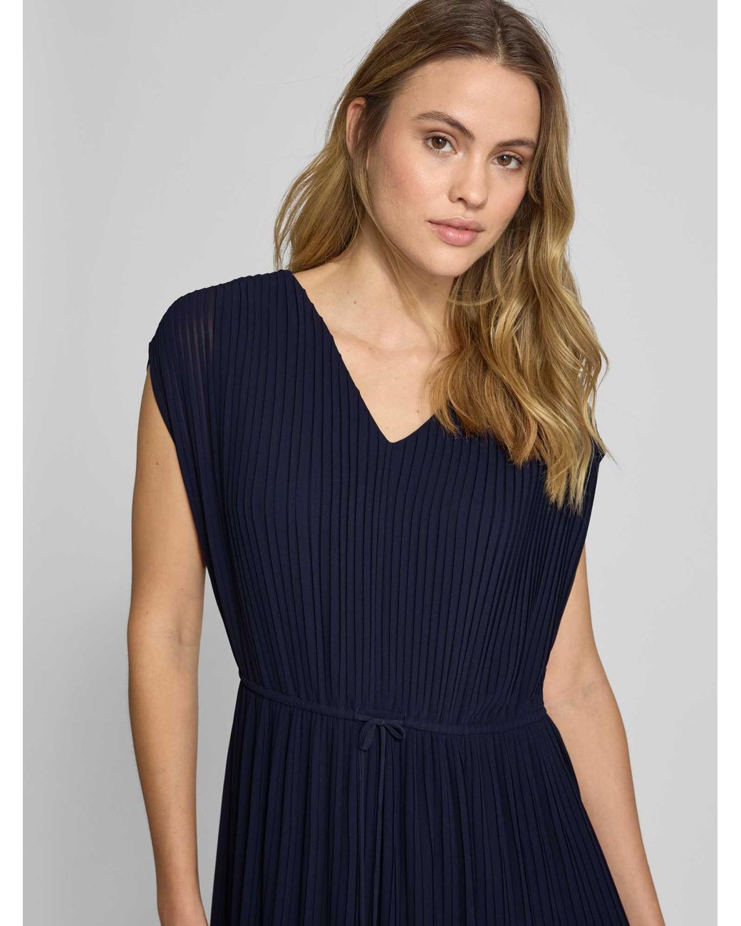 Comma, Midi-jurk Met Plissévouwen in het Blue