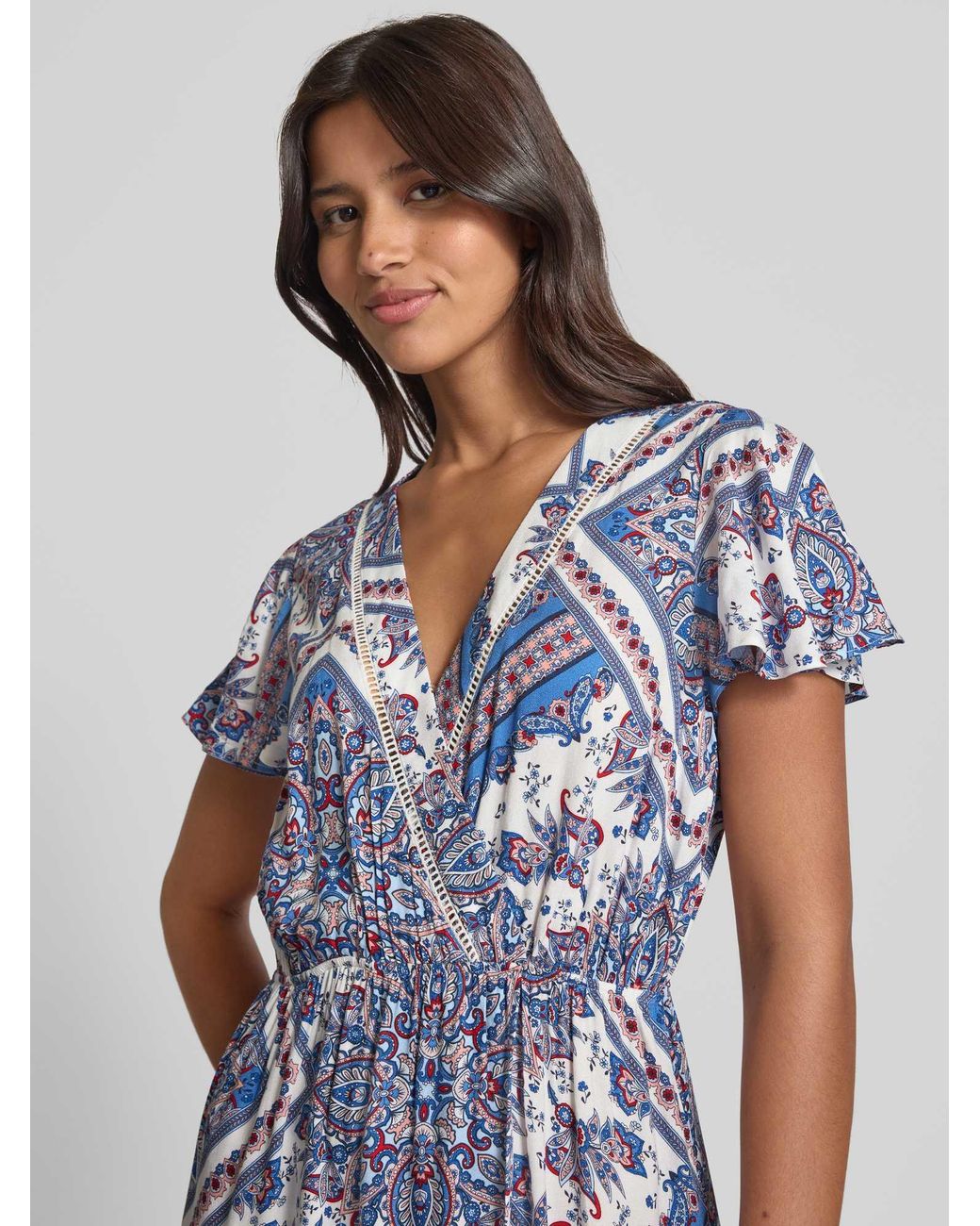 Apricot Midi-Jurk Met V-Hals in het Blue