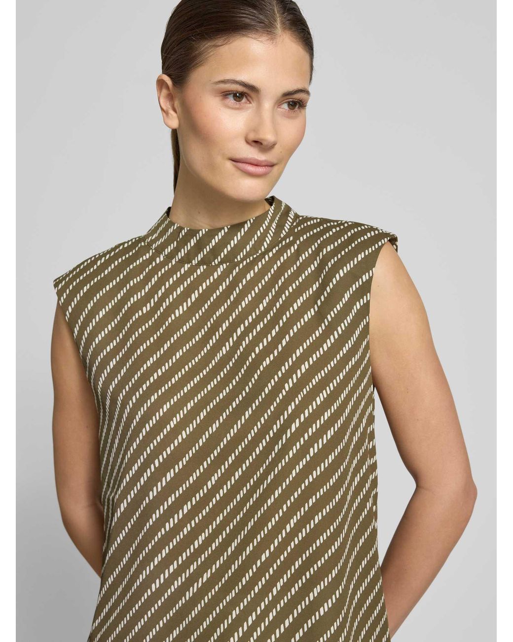 Comma, Regular Fit Top Met Opstaande Kraag in het Multicolor