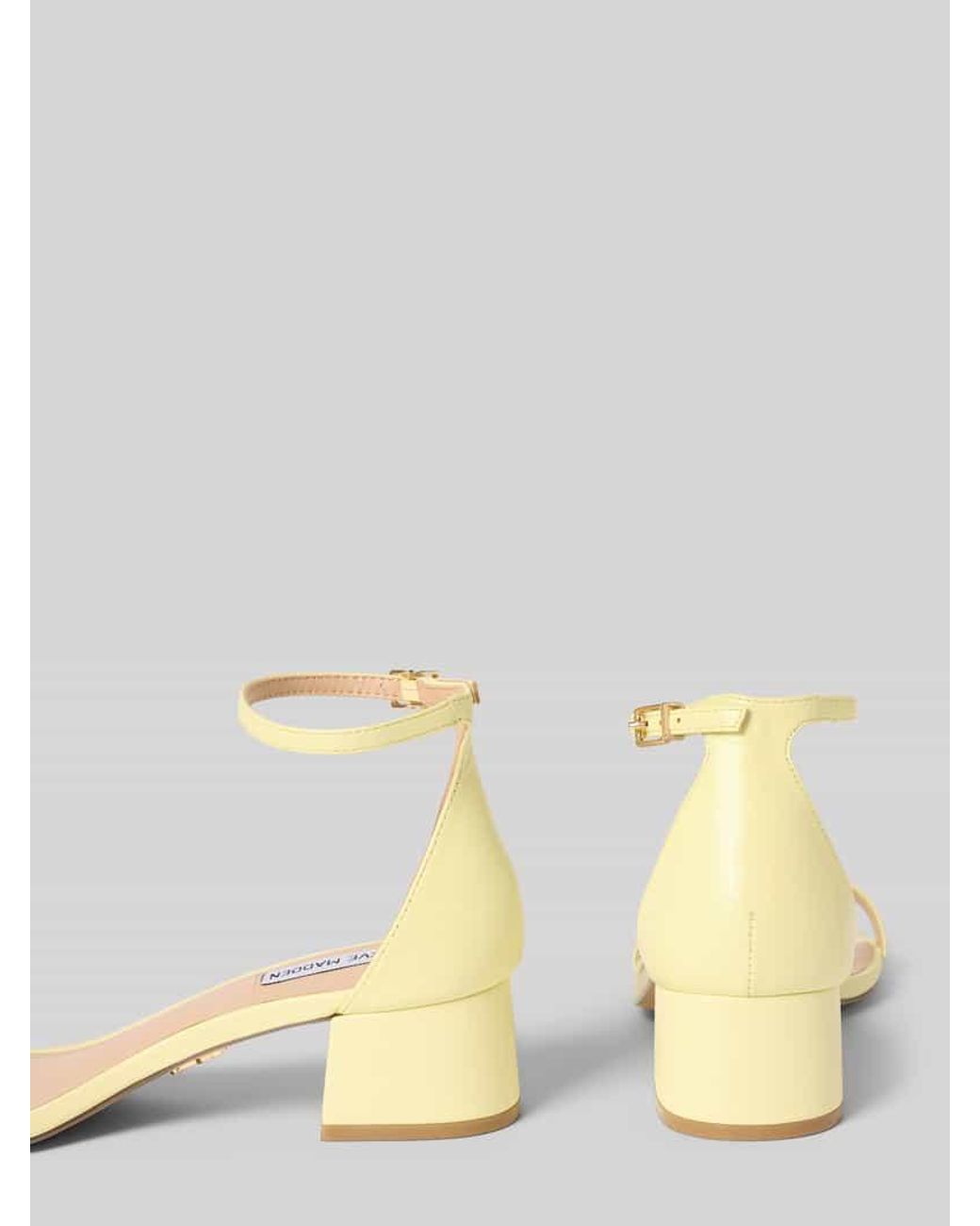 Steve Madden Natural Sandalette aus Leder mit Blockabsatz Modell 'Gena'