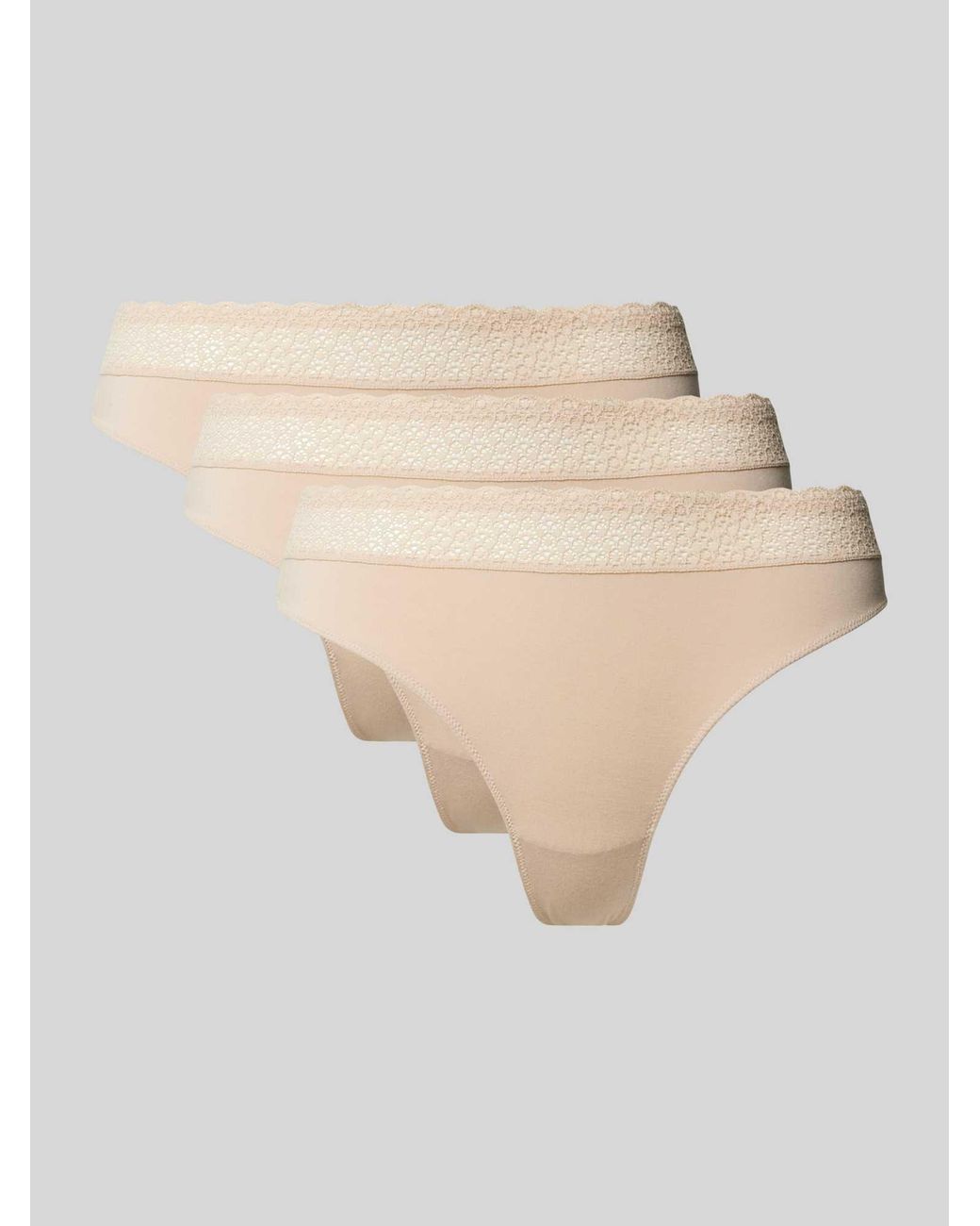 Triumph String Met Kantgarnering in het Natural