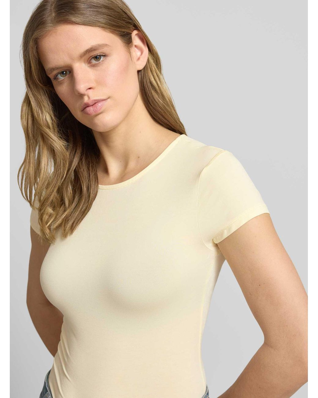 Gina Tricot Slim Fit T-Shirt Van Modalmix in het Natural