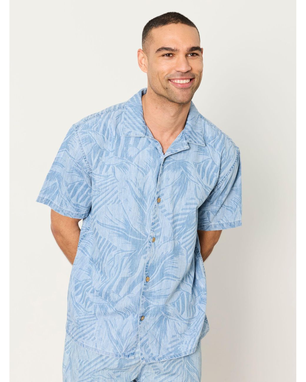 FatFace Blue Fatface Short Sleeve Relaxed Fit Jungle Chambray Shirt for men