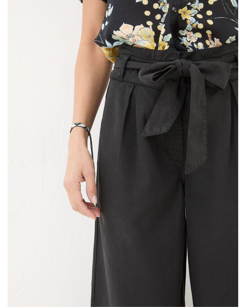 FatFace White Mina Cropped Trousers