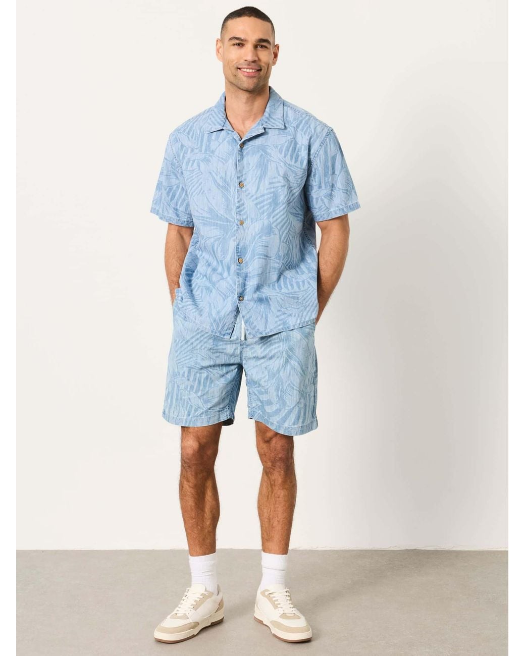 FatFace Blue Fatface Short Sleeve Relaxed Fit Jungle Chambray Shirt for men