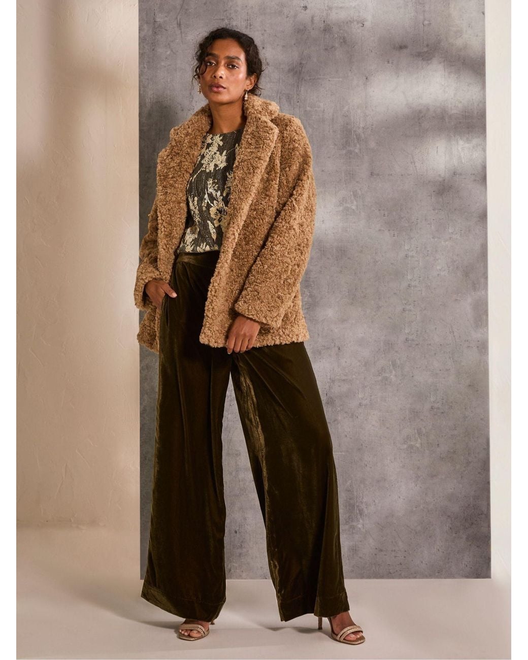 FatFace Natural Maggie Short Teddy Coat