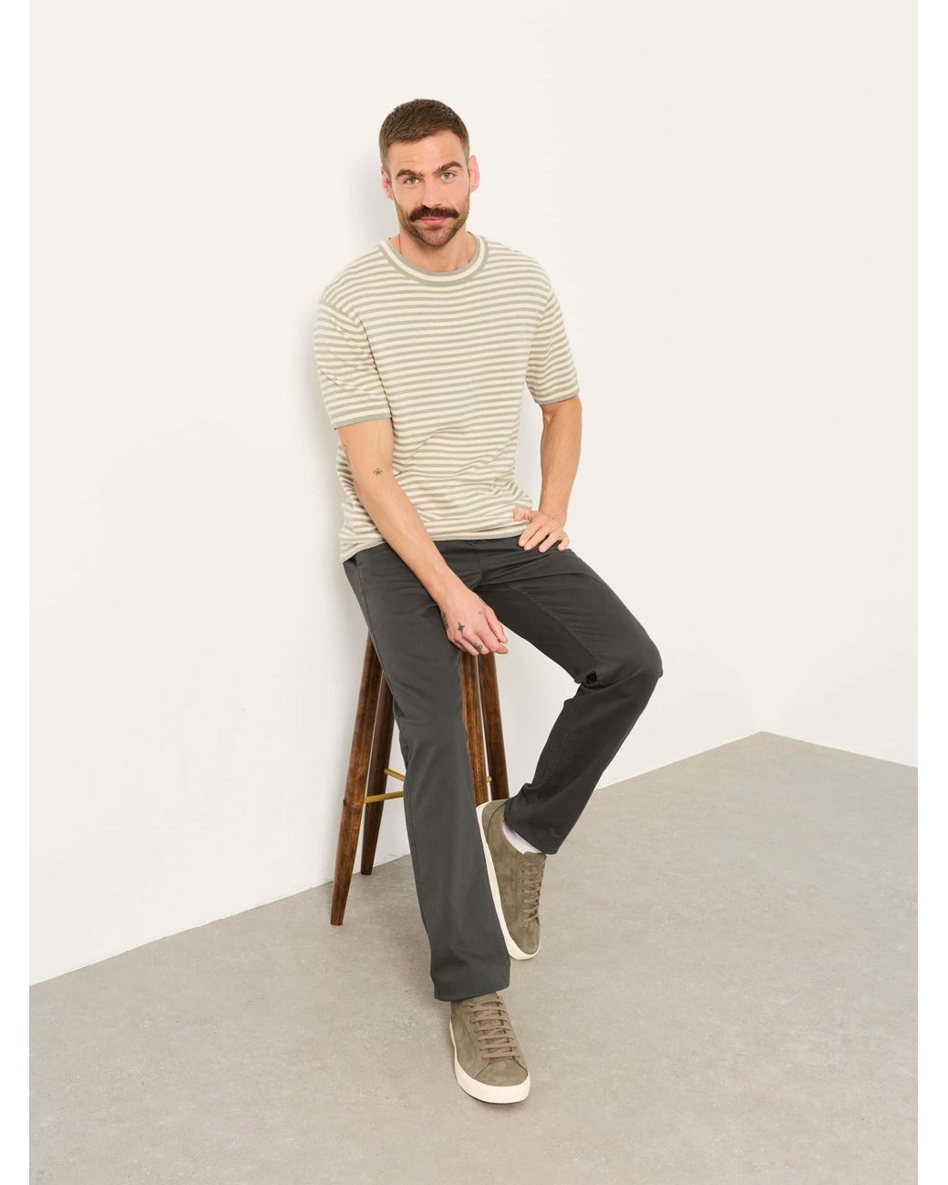 FatFace Gray Carbis Straight Fit Chinos for men