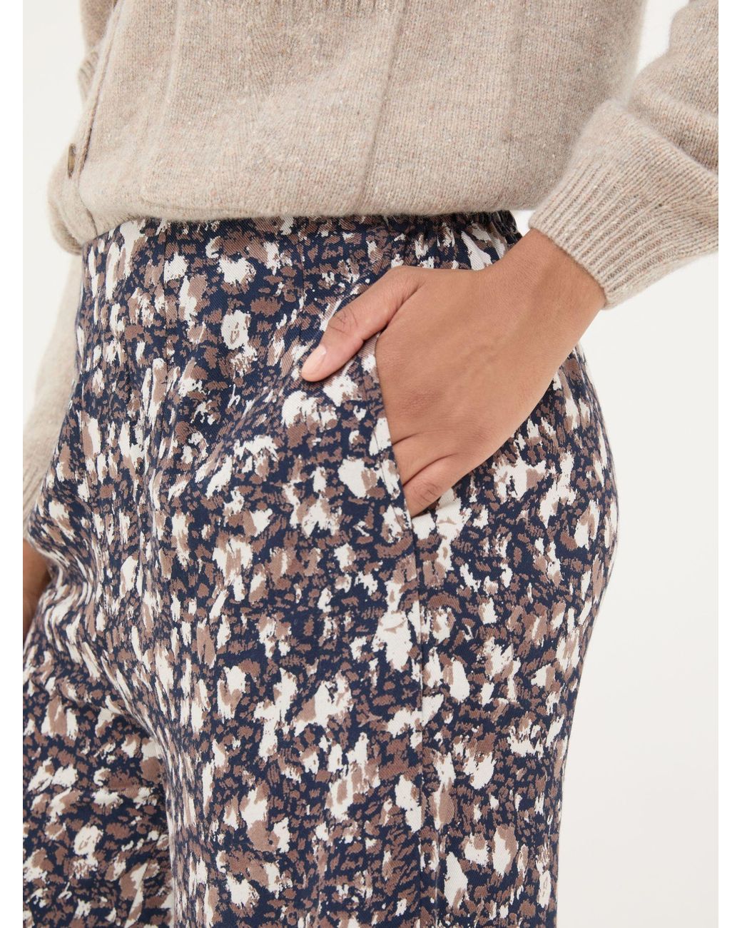 FatFace White Ines Mark Make Trousers