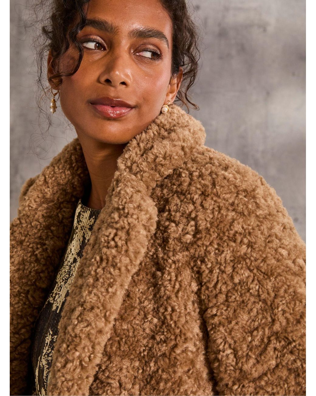 FatFace Natural Maggie Short Teddy Coat