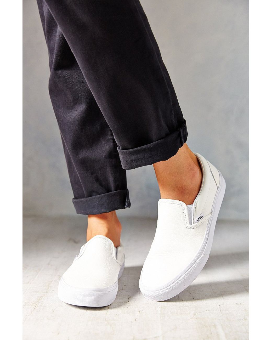 Womens White Vans Authentic Trainers | schuh