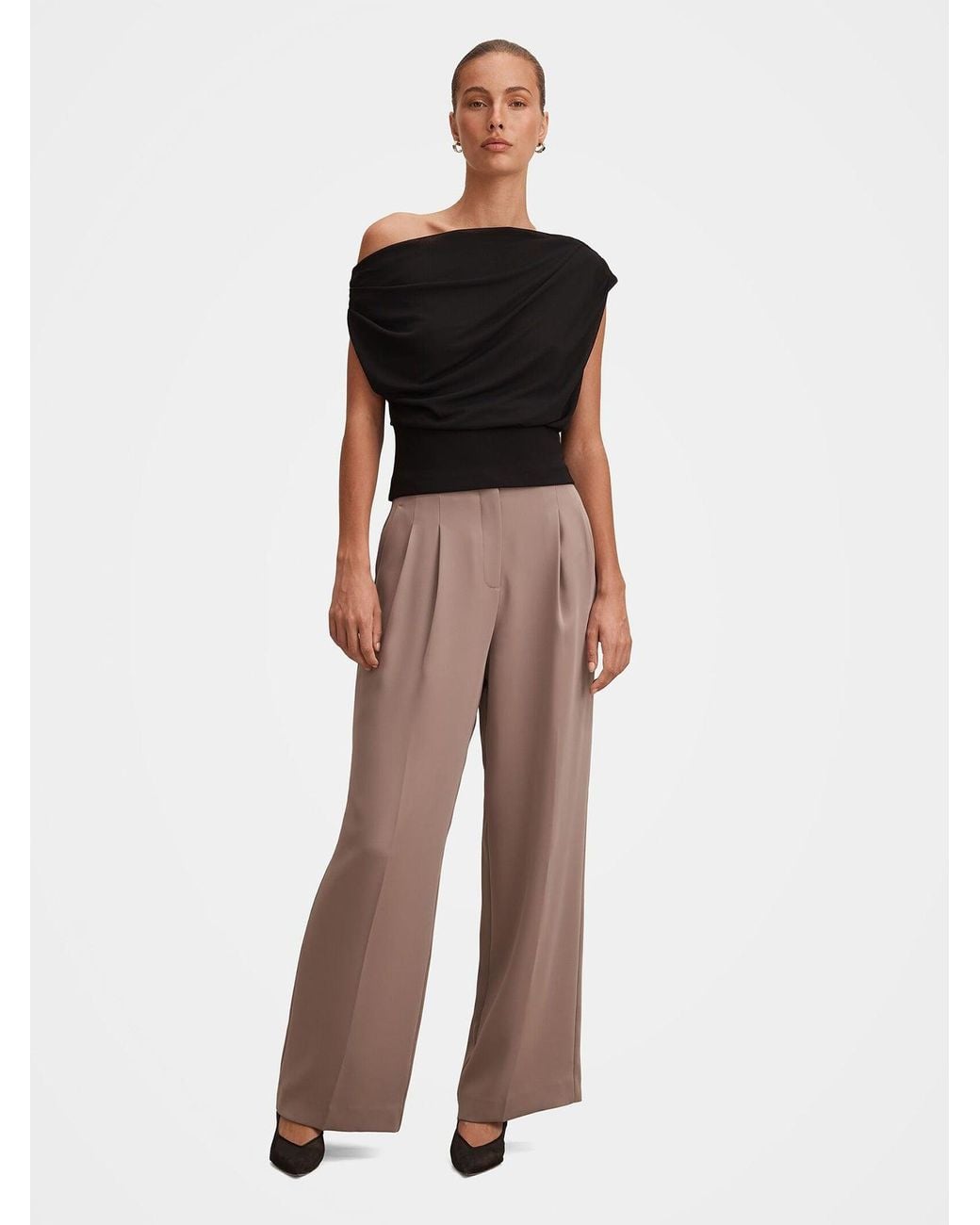 Forever New Brown Julia Pleated Wide Leg Pants
