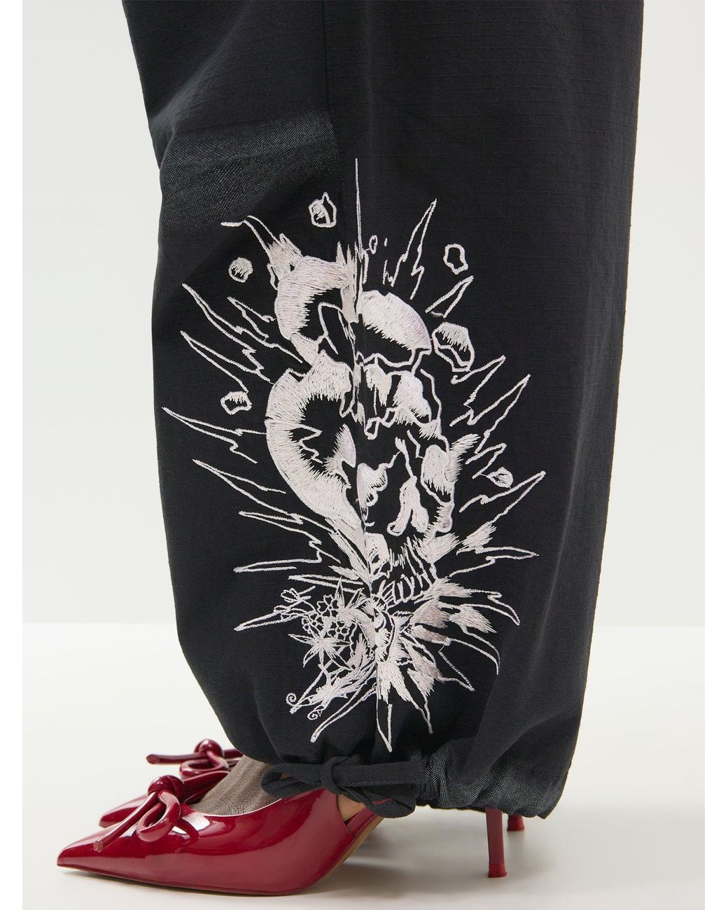 Ed Hardy Black Exploding Skull Cargo Trousers