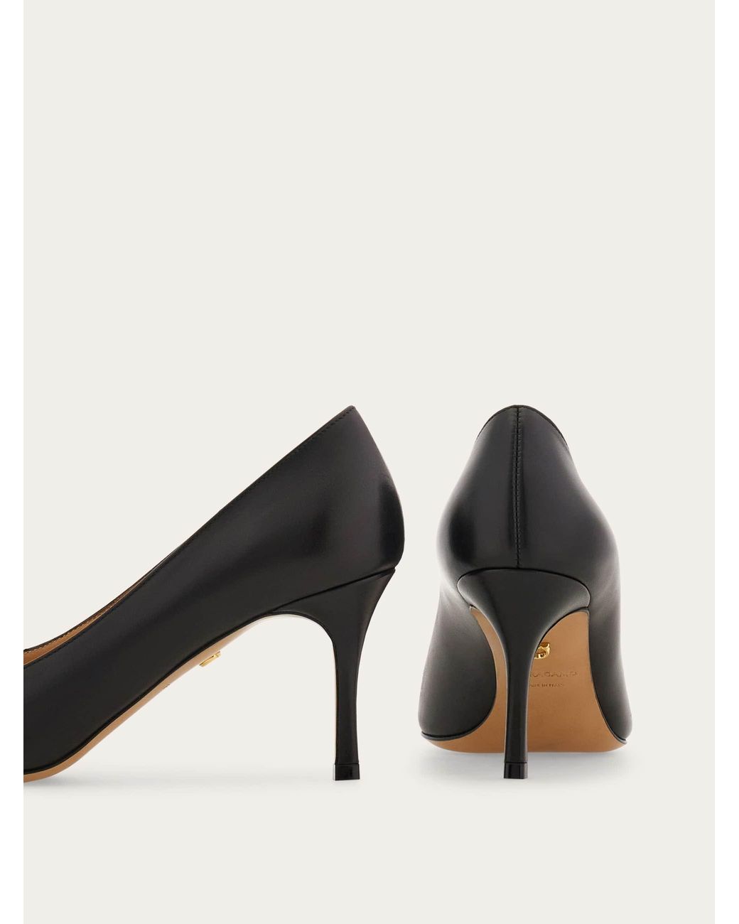 Ferragamo Natural Plain Pump
