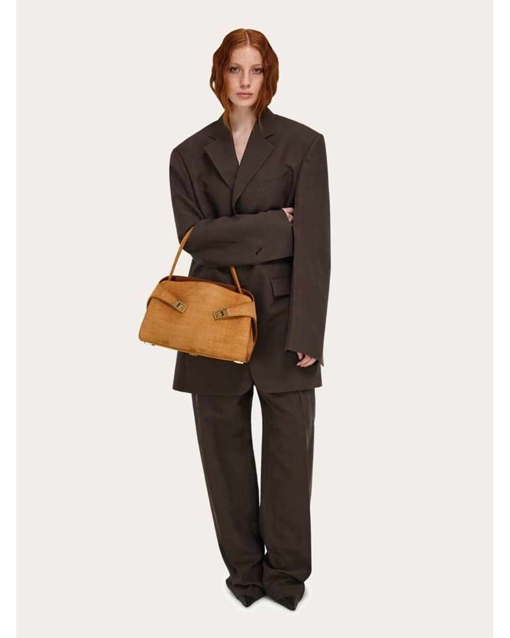 Ferragamo Natural Hug Soft Shoulder Bag (M)
