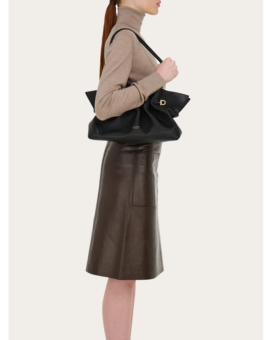 Ferragamo Black Soft-Bag (M)