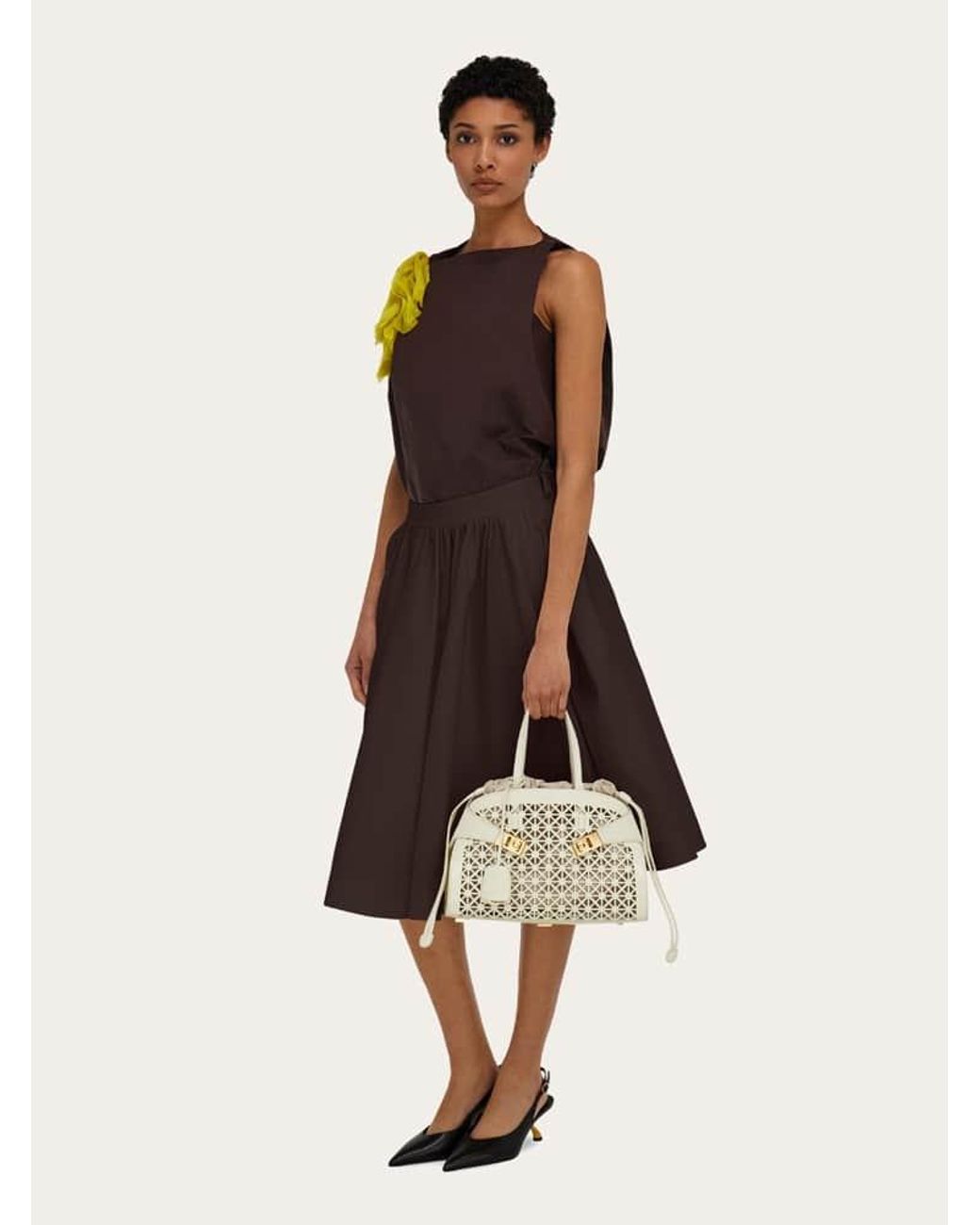 Ferragamo Natural Hug Handbag (M)
