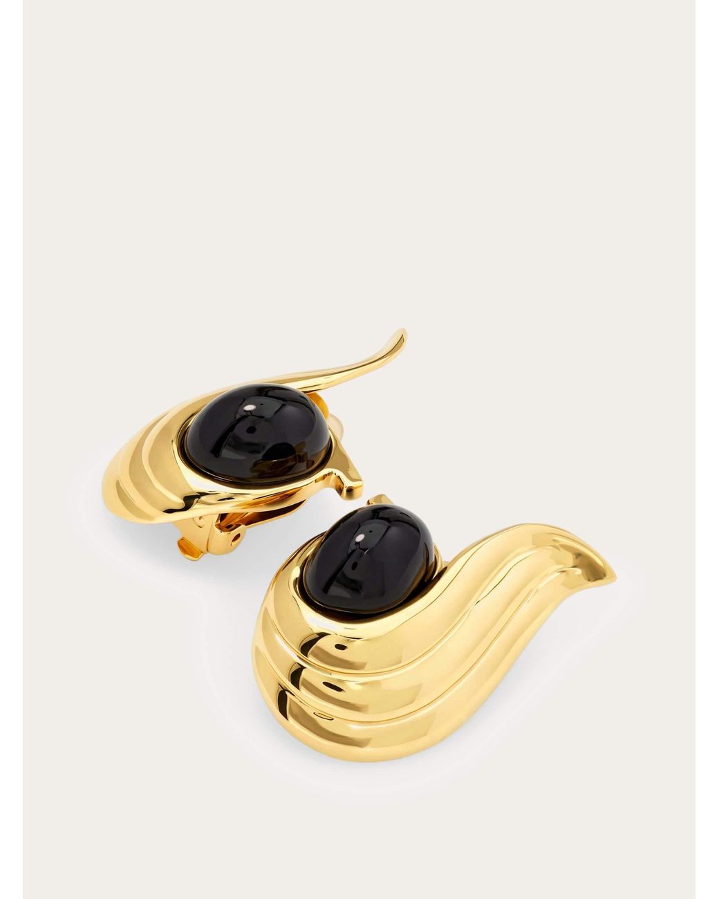 Donna Orecchini Con Gemma di Ferragamo in Metallic