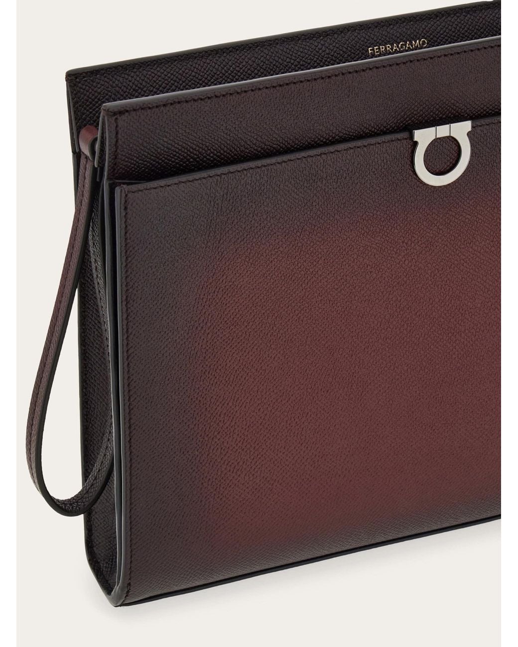 Uomo Pouch Gancini di Ferragamo in Purple da Uomo
