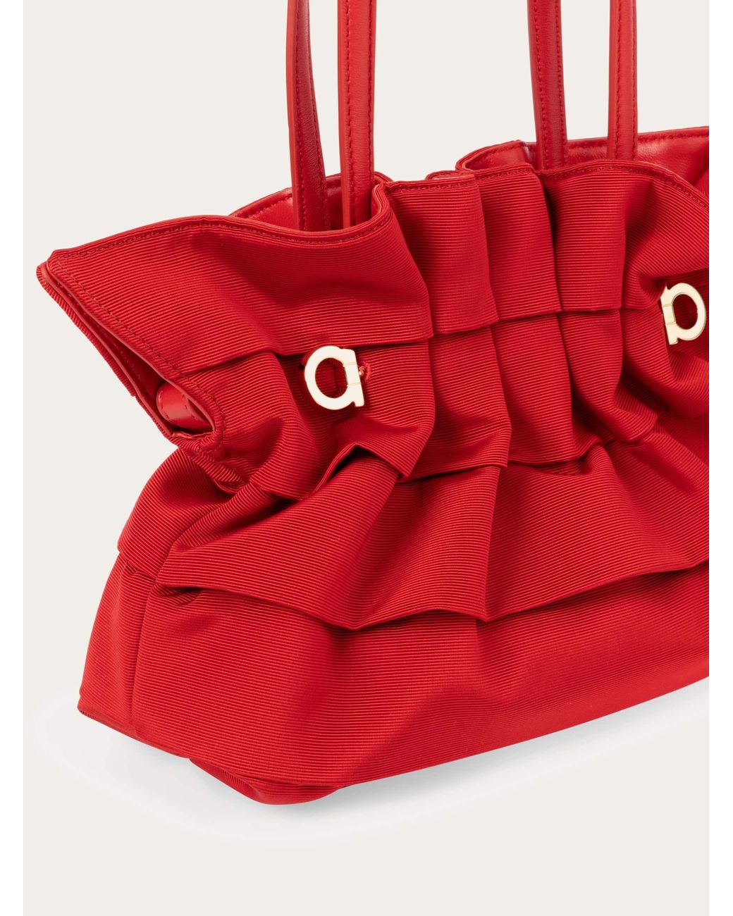 Ferragamo Red Soft-Bag (S)